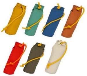 Hand Throwing Dummy with Toggle - 1/2lb from Gundog Solutions
